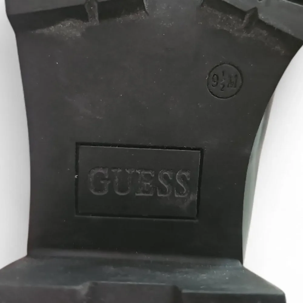 Guess Chunky Chain Loafers Women 9.5 Black Lug Sole Platform Preppy Goth